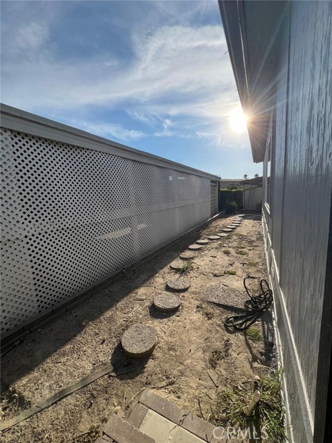 Detail Gallery Image 8 of 34 For 1919 W Coronet Ave #235,  Anaheim,  CA 92801 - 3 Beds | 2 Baths