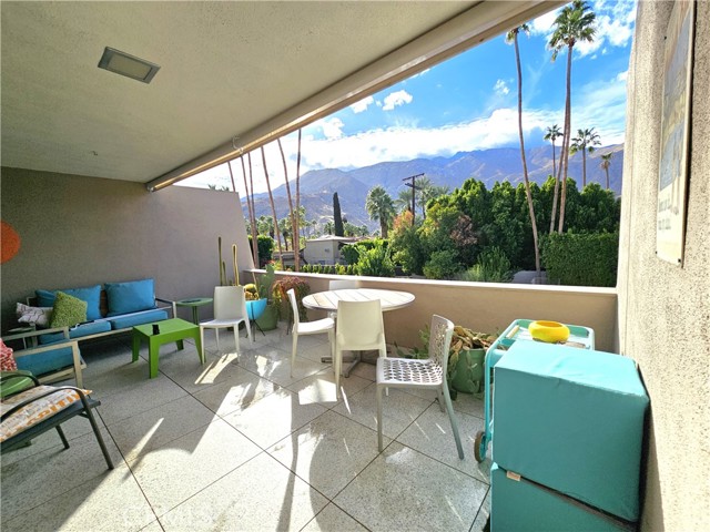 Detail Gallery Image 16 of 38 For 197 W via Lola #17,  Palm Springs,  CA 92262 - 2 Beds | 2 Baths