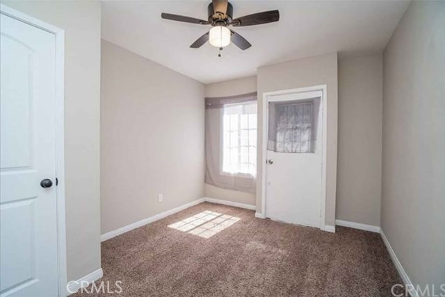 Detail Gallery Image 5 of 12 For 636 W 107th, Los Angeles,  CA 90044 - 3 Beds | 2 Baths