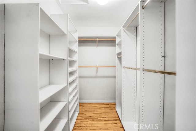 4299 Bakman Avenue, Studio City CA: https://media.crmls.org/medias/b4212600-a45c-40f4-b468-7bdf624d48be.jpg
