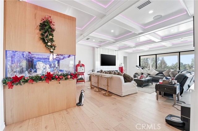 Detail Gallery Image 20 of 55 For 381 S Henning Way, Anaheim,  CA 92807 - 6 Beds | 6 Baths