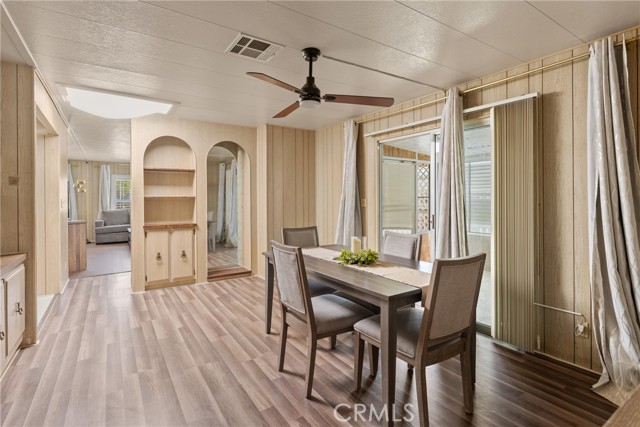 Detail Gallery Image 10 of 20 For 1275 W Johnston Ave, Hemet,  CA 92543 - 2 Beds | 2 Baths