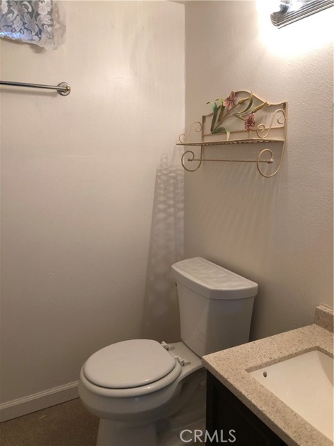 2630 Lakeshore Boulevard, Upper Lake CA: https://media.crmls.org/medias/b422c22c-e191-4e2f-8e5e-ea831394fc73.jpg
