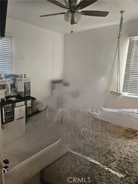 Detail Gallery Image 11 of 15 For 241 S Kern Ave, Los Angeles,  CA 90022 - – Beds | – Baths