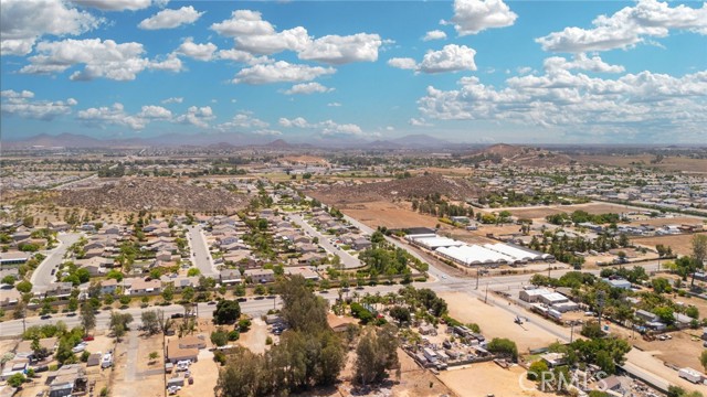 Detail Gallery Image 15 of 60 For 31191 Murrieta Rd, Menifee,  CA 92584 - 3 Beds | 2 Baths