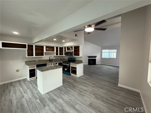 34051 Silver Lantern Street, Dana Point CA: https://media.crmls.org/medias/b4238c46-2193-4b40-8a26-30cf8496a33a.jpg