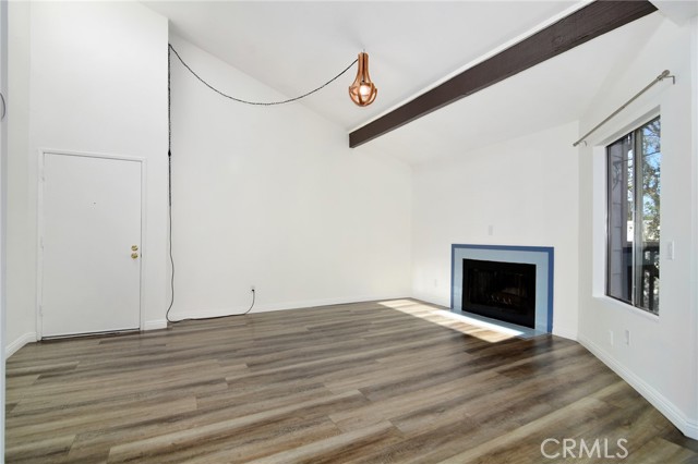 Detail Gallery Image 7 of 24 For 18316 Hatteras #27,  Tarzana,  CA 91356 - 2 Beds | 2 Baths