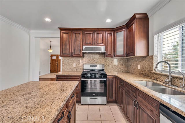 Detail Gallery Image 12 of 36 For 12470 Veronica Ct, Rancho Cucamonga,  CA 91739 - 3 Beds | 2 Baths