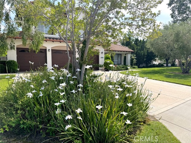 14043 Shepherd Drive, Rancho Cucamonga CA: https://media.crmls.org/medias/b4247a03-b8bb-4374-9bb8-9a4a18af71f9.jpg