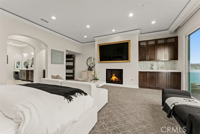 Detail Gallery Image 34 of 75 For 409 Morning Star, Newport Beach,  CA 92660 - 5 Beds | 5/1 Baths