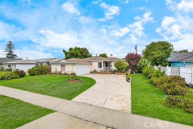 Detail Gallery Image 1 of 37 For 7911 Rockwell Ave, Midway City,  CA 92655 - 3 Beds | 2 Baths