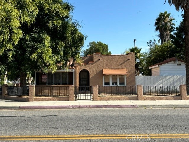 629 E Latham Avenue