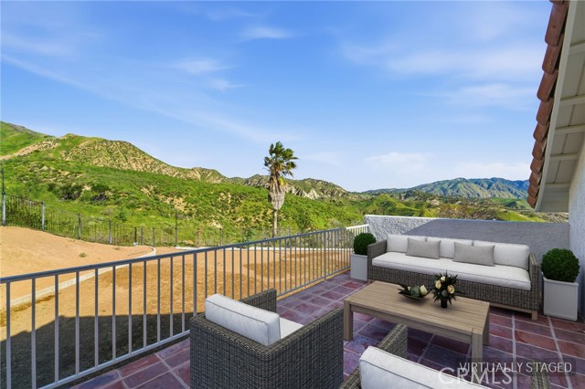 Detail Gallery Image 32 of 40 For 13047 Garris, Granada Hills,  CA 91344 - 4 Beds | 3 Baths