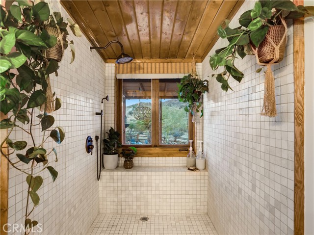 Detail Gallery Image 47 of 74 For 5517 Bartlett Mountain Rd, Joshua Tree,  CA 92252 - 2 Beds | 2 Baths