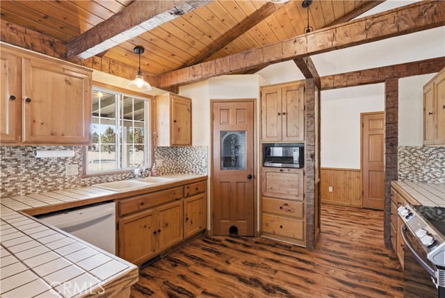 Detail Gallery Image 15 of 74 For 50 Wiebe Expy, Big Bear City,  CA 92314 - 3 Beds | 2 Baths