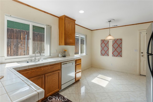 35230 San Carlos Street, Yucaipa CA: https://media.crmls.org/medias/b427ea2b-f8de-4245-8526-476131c08769.jpg