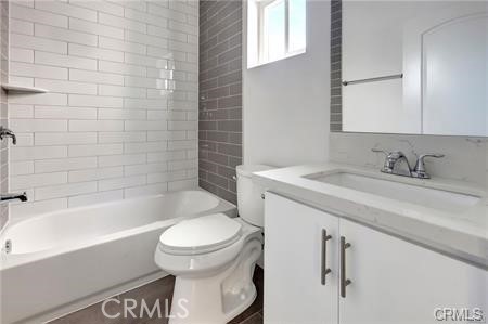 Detail Gallery Image 20 of 24 For 8418 S Main St, Los Angeles,  CA 90003 - – Beds | – Baths