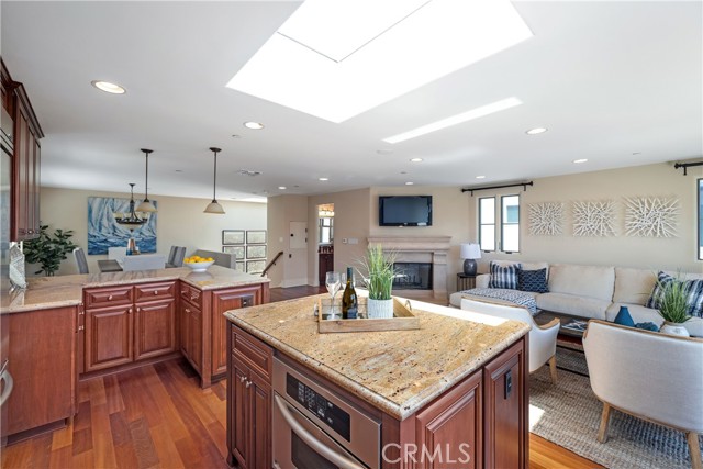 429 21st Place, Manhattan Beach, California 90266, 3 Bedrooms Bedrooms, ,3 BathroomsBathrooms,Residential,Sold,21st,SB22099322