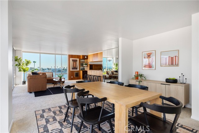 5400 The Toledo, Long Beach CA: https://media.crmls.org/medias/b4296590-f91d-4803-8c22-34c6393bf4e5.jpg