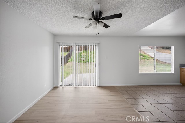 Detail Gallery Image 7 of 16 For 24404 Chippewa, Moreno Valley,  CA 92557 - 4 Beds | 2 Baths