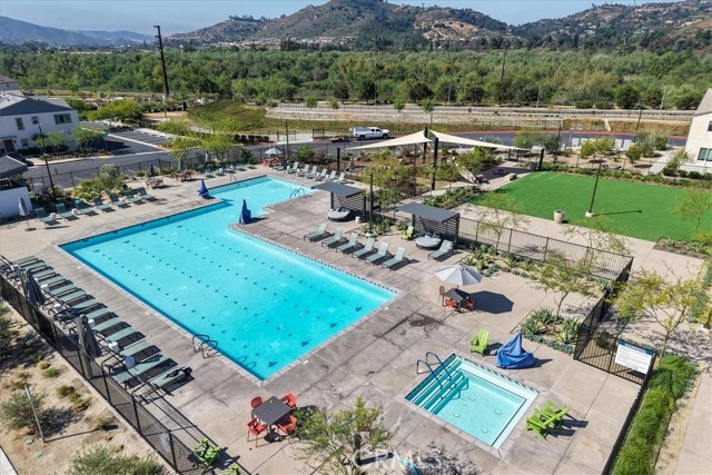 35246 Blossom, Fallbrook CA: https://media.crmls.org/medias/b42a143c-3877-4a03-8401-8ef109a4caac.jpg