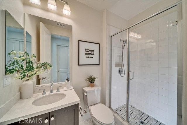 5437 Heritage Oak Drive, Lake Forest CA: https://media.crmls.org/medias/b42a5616-c0ee-4e42-acae-7ed536111234.jpg