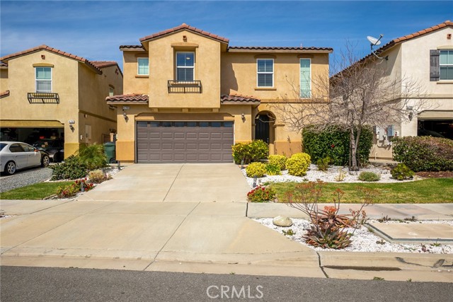 Detail Gallery Image 2 of 49 For 4788 Condor, Fontana,  CA 92336 - 3 Beds | 2/1 Baths