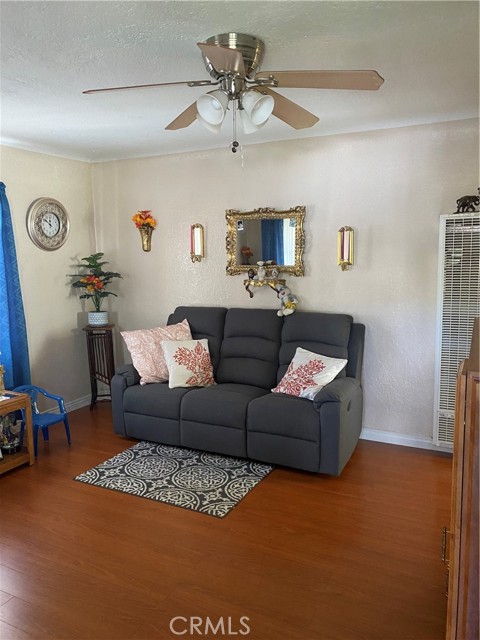 Detail Gallery Image 8 of 39 For 4534 Amber Pl, Los Angeles,  CA 90032 - 2 Beds | 1 Baths