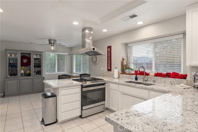 Detail Gallery Image 13 of 37 For 354 Silver Lake, Chico,  CA 95973 - 3 Beds | 2 Baths