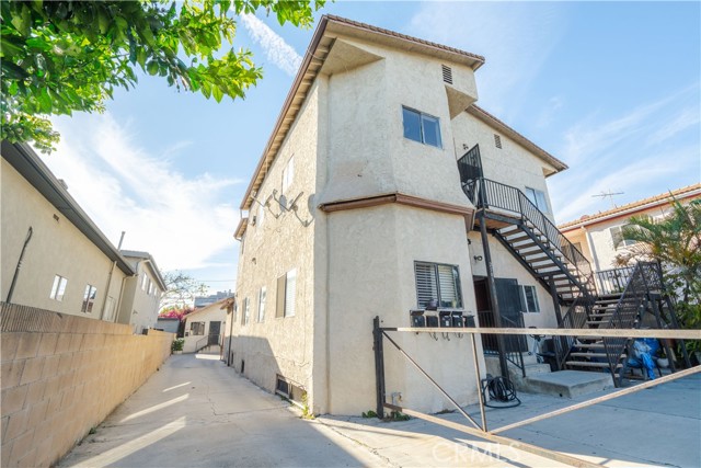 Detail Gallery Image 8 of 11 For 2501 Workman St., Los Angeles,  CA 90031 - – Beds | – Baths