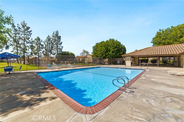 9341 Shadowood Drive, Montclair CA: https://media.crmls.org/medias/b42c09c8-28e7-468a-8ee5-f650cd4599f1.jpg