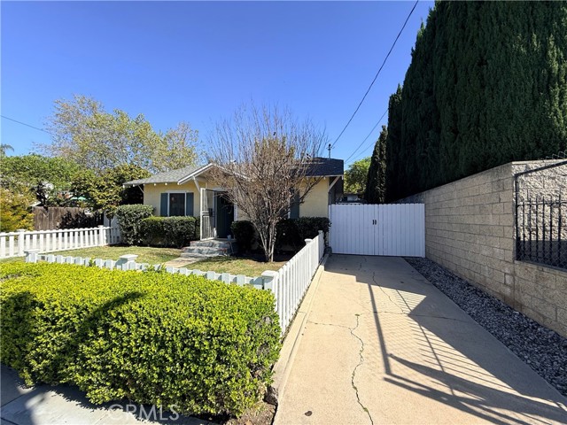 Detail Gallery Image 2 of 17 For 318 N Claudina, Anaheim,  CA 92805 - 1 Beds | 1 Baths