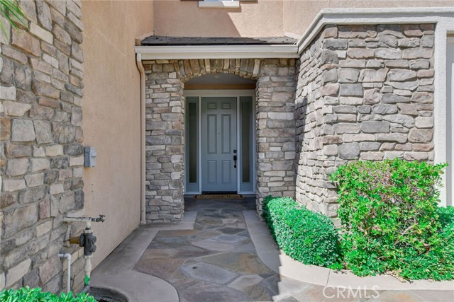 Detail Gallery Image 11 of 75 For 303 Sunburst Ln, Corona,  CA 92879 - 6 Beds | 4/2 Baths