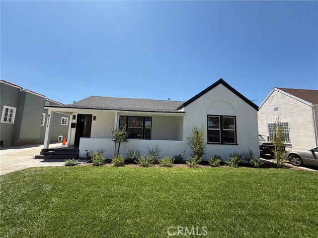 8711 S Denker Avenue, Los Angeles CA: https://media.crmls.org/medias/b42d4d4c-c2b3-4f0d-9074-c332846ec6cc.jpg
