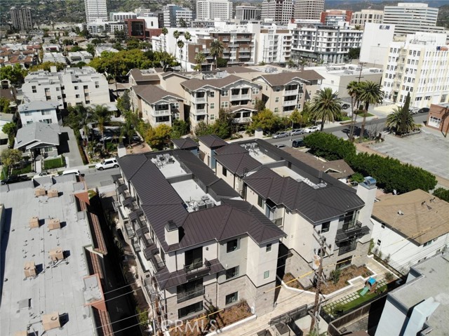 Detail Gallery Image 22 of 27 For 330 Salem #201,  Glendale,  CA 91203 - 3 Beds | 2/1 Baths