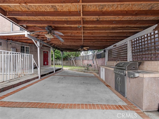 Detail Gallery Image 16 of 20 For 14202 Lanark St, Panorama City,  CA 91402 - 5 Beds | 3/1 Baths