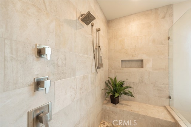 54 Sagan Way, Irvine CA: https://media.crmls.org/medias/b42f166c-752c-45c8-82c1-9e12f4c1a0c2.jpg