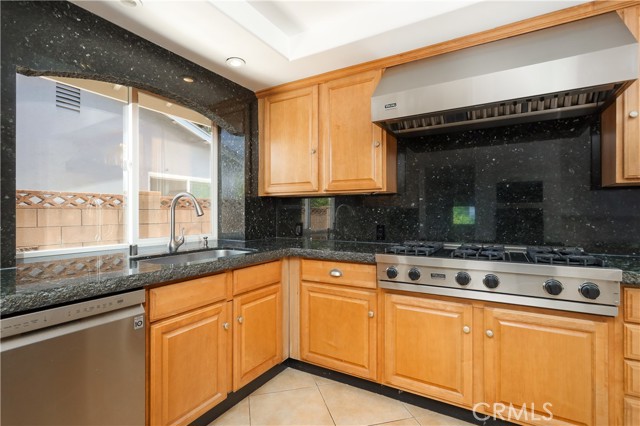 24027 Welby Way photo 12