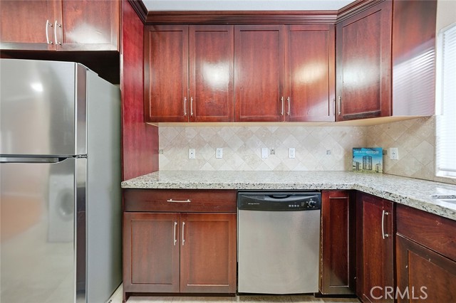 Detail Gallery Image 9 of 22 For 637 Atlantic #3,  Long Beach,  CA 90802 - 2 Beds | 2 Baths