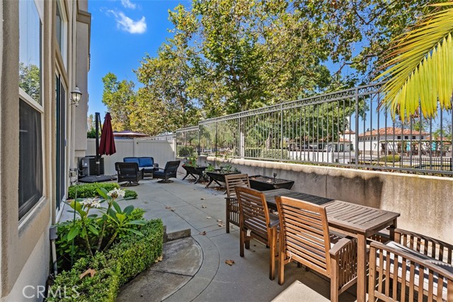 231 Montana Del Lago, Rancho Santa Margarita CA: https://media.crmls.org/medias/b431b9d9-10df-4a49-9676-6a26a3df4d4b.jpg