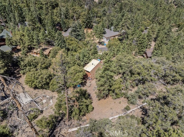 1320 Woodland Drive, Pine Mountain Club CA: https://media.crmls.org/medias/b431da93-53f1-4f09-a60a-858710c68079.jpg