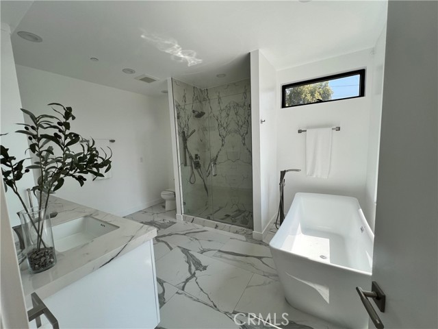 Detail Gallery Image 27 of 36 For 6561 Pickwick St, Los Angeles,  CA 90042 - 3 Beds | 3/1 Baths