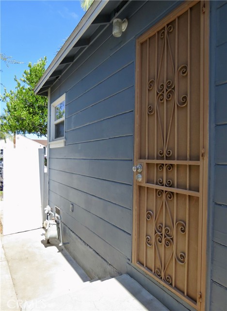 Detail Gallery Image 20 of 24 For 1024 Hanover Ave, Los Angeles,  CA 90022 - 2 Beds | 1 Baths