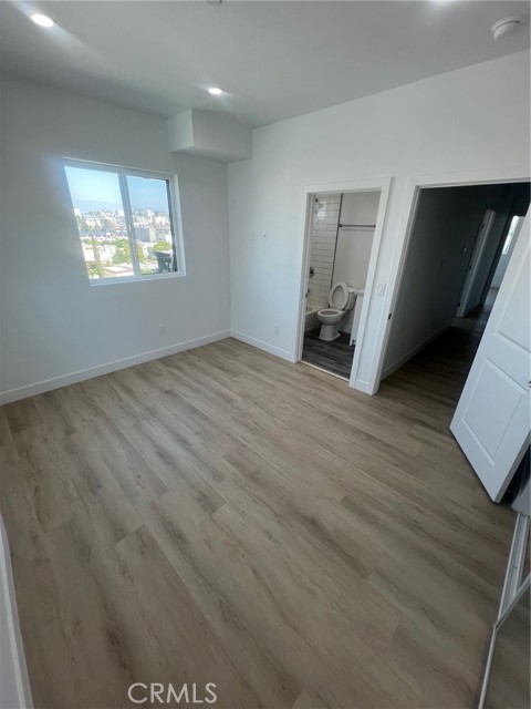 1128 Ardmore, Los Angeles CA: https://media.crmls.org/medias/b4335944-e2af-40ea-95bc-78a1cd859549.jpg