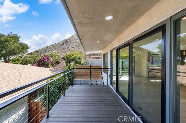 325 N Madison Avenue, Monrovia CA: https://media.crmls.org/medias/b434995e-dc08-4c3a-a5bd-4ba61810177c.jpg