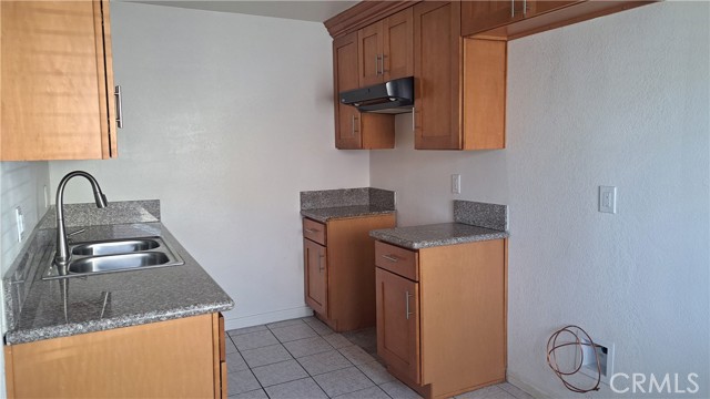 Detail Gallery Image 3 of 8 For 1950 N Sierra Way #1,  San Bernardino,  CA 92405 - 2 Beds | 1 Baths