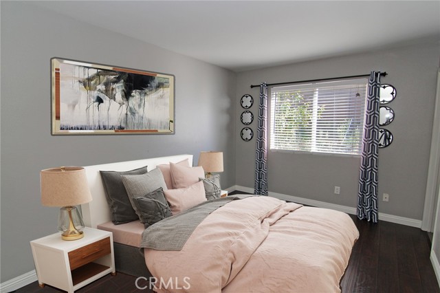 Detail Gallery Image 16 of 34 For 26426 Cardinal Dr, Canyon Country,  CA 91387 - 4 Beds | 3/1 Baths