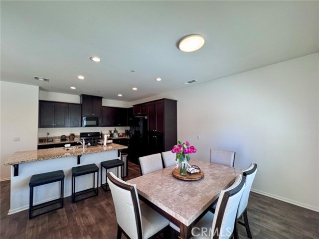 Detail Gallery Image 18 of 51 For 24325 Bay Laurel Ave, Murrieta,  CA 92562 - 3 Beds | 2/1 Baths