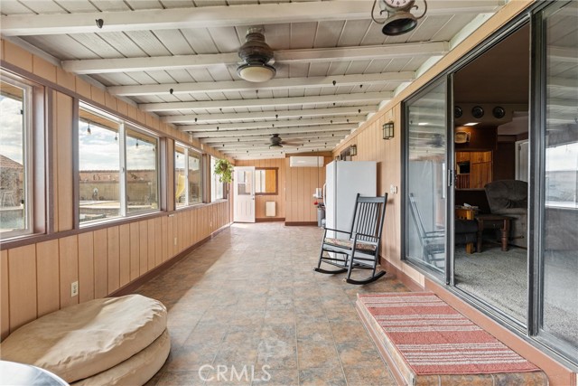 8212 E Avenue H, Lancaster CA: https://media.crmls.org/medias/b4367204-8dbd-4983-ab93-8a155c941d0f.jpg