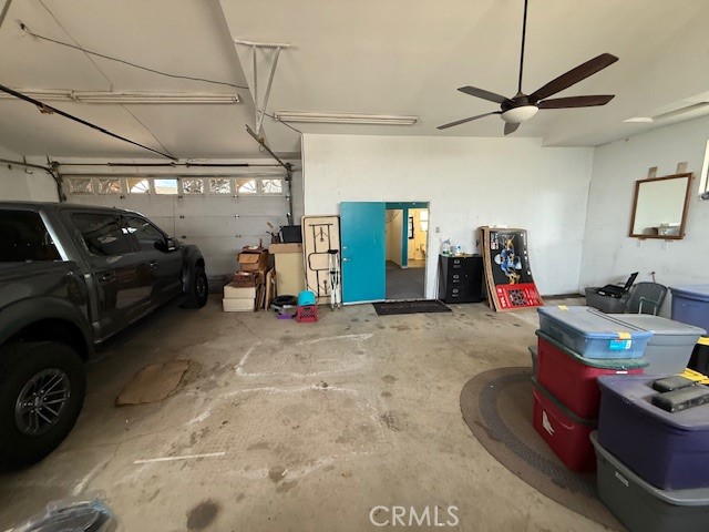 19534 Kiningham Drive, Bloomington CA: https://media.crmls.org/medias/b4377277-45ee-441f-b6d6-7dcc33f894ab.jpg